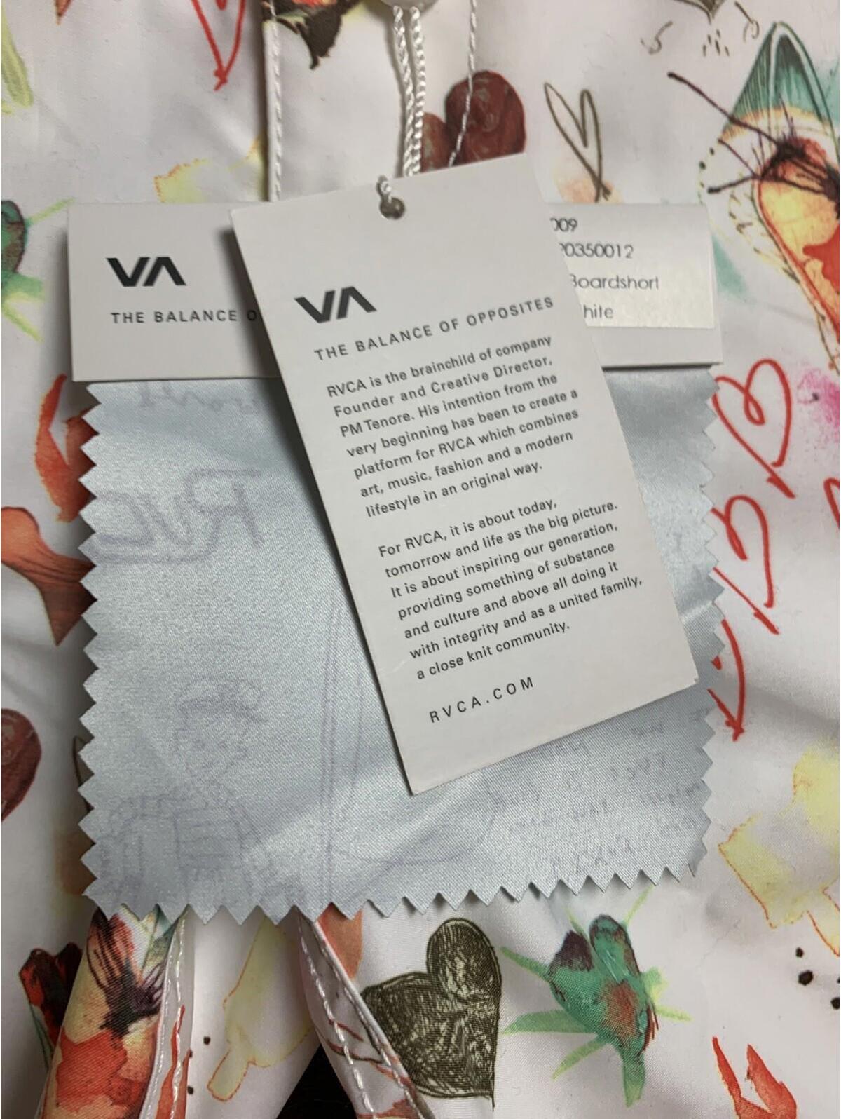 Rvca Xyz Women's Size 27 Board Short By Pm Tenore White W/ Hearts Nwt — image 5 of 8